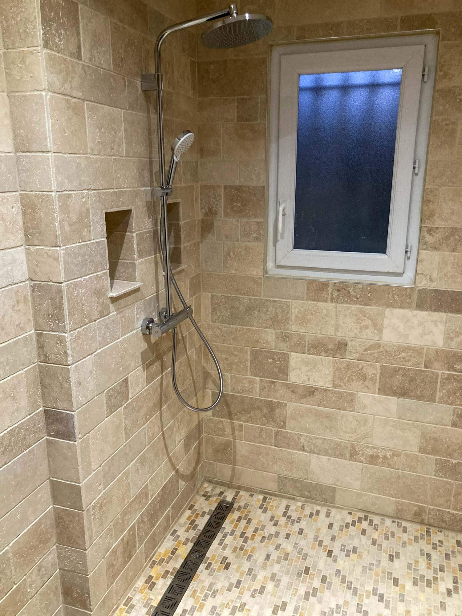 creation salle de bain  st martin de crau  17